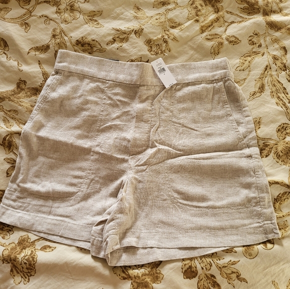 Banana Republic Pants - Women's Linen Shorts